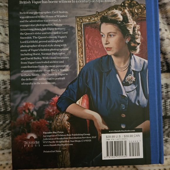 The Crown in Vogue - Picture 2 of 3